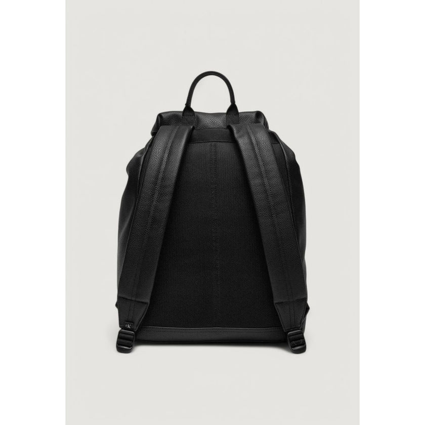 Black Polyethylene BackpackDiscover the Calvin Klein Jeans K50K512544 – Over Webbing Flap backpack, a versatile and modern accessory perfect for the contemporary man. Made from 100% polyurethane, this bag combines durability and style, making it ideal for