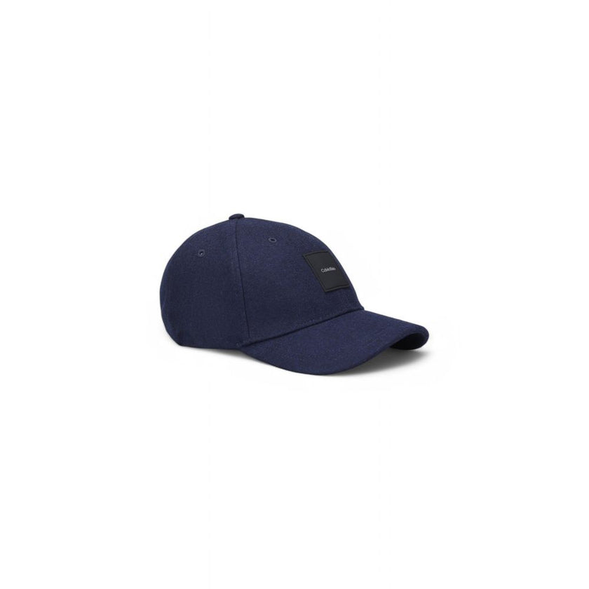 Blue Wool Caps Baseball HatDiscover the Calvin Klein WOOL BB CAP, a stylish and versatile men’s cap that is a must-have in your wardrobe. Made from a blend of 50% wool and 50% polyester, this cap provides an excellent combination of comfort and durability