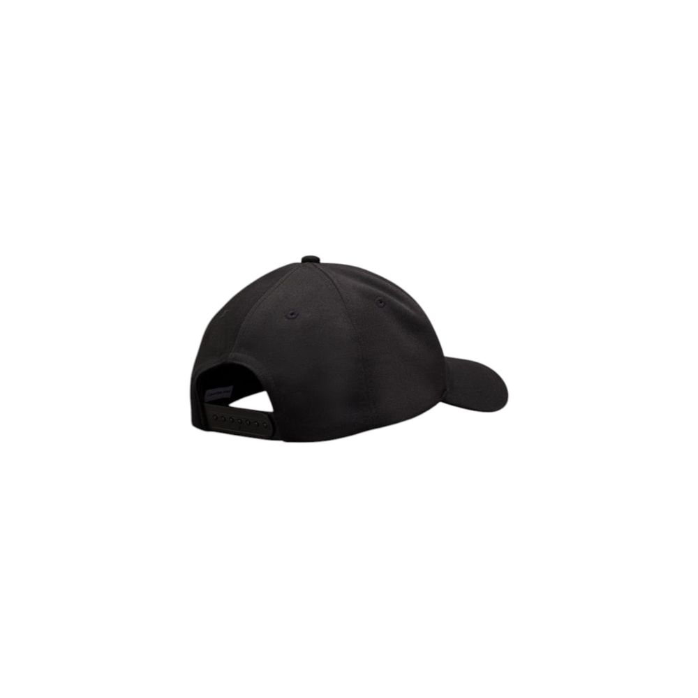 Black Recycled Polyester Cap (Baseball Hat)The Calvin Klein Jeans MONOLOGO PRINT CAP WARM men’s cap is a versatile and modern accessory, perfect for completing your casual look. Made from a blend of recycled polyester and polyester, it offers a comfortabl