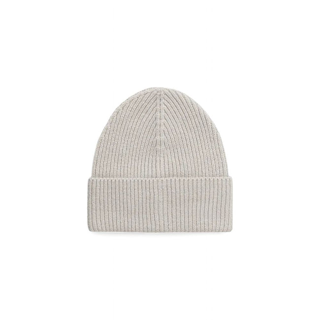 Gray Wool Cap (Baseball Hat)Discover the Calvin Klein CK METAL CHUNKY RIB BEANIE, a stylish and versatile accessory for your winter wardrobe. Made from high-quality materials, 90% wool and 10% cashmere, this beanie offers exceptional softness and warmth,