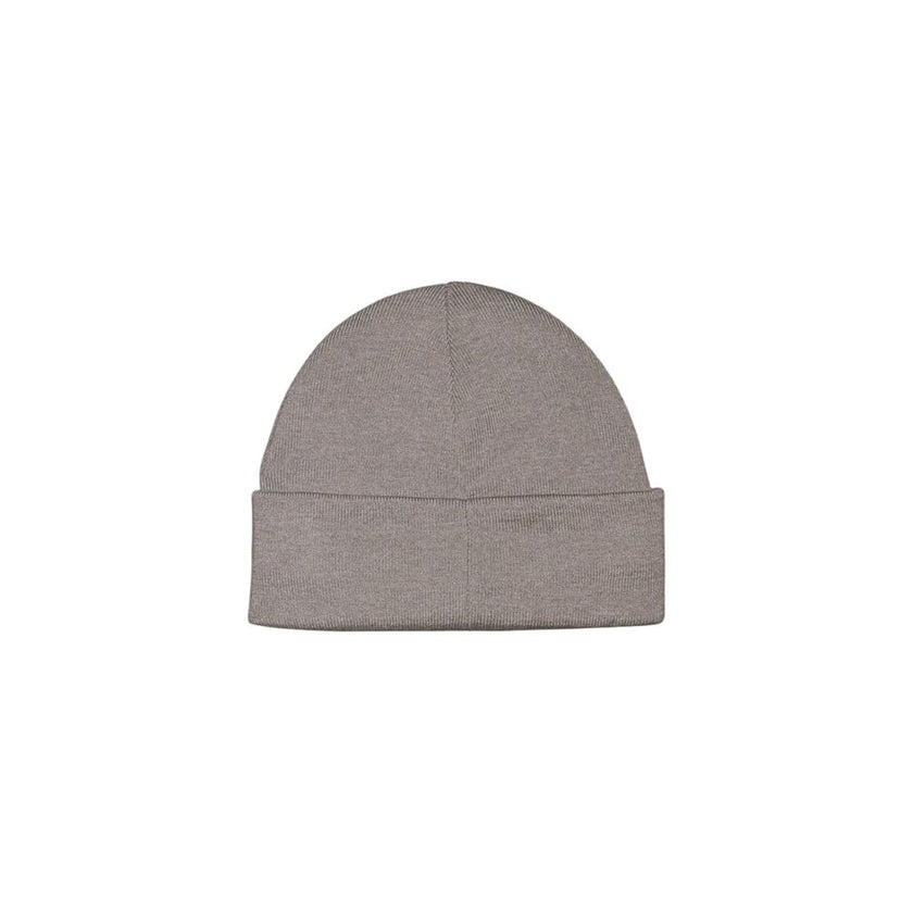 Gray Cotton Cap (Baseball Hat)The MONO LOGO PATCH BEANIE WARM by Calvin Klein Jeans is the perfect accessory to complete your winter look. Made from a blend of 50% cotton and 50% acrylic, this beanie provides a warm and comfortable fit, ideal for tackling