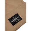 Beige Cotton Cap (Baseball Hat)The MONO LOGO PATCH BEANIE WARM by Calvin Klein Jeans is the perfect accessory to complete your winter look. Made from a blend of 50% cotton and 50% acrylic, this beanie provides a warm and comfortable fit, ideal for tacklin