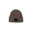 Brown Marabou Cap (Baseball Hat)Discover the rubberized beanie from Calvin Klein Jeans, an essential accessory for the modern man. Made from a blend of 78% acrylic, 20% polyester, and 2% elastane/lycra, this beanie provides a comfortable fit and warmth du