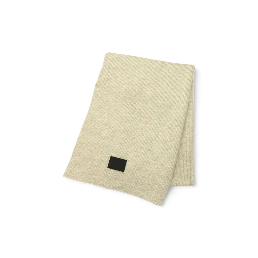 Gray Marabou ScarfDiscover the Calvin Klein Jeans RUBBERIZED RIB K50K512459 men’s scarf, an elegant and versatile accessory, perfect for completing your look in any season. Made from 78% acrylic, 20% polyester, and 2% elastane/lycra, this scarf provides a