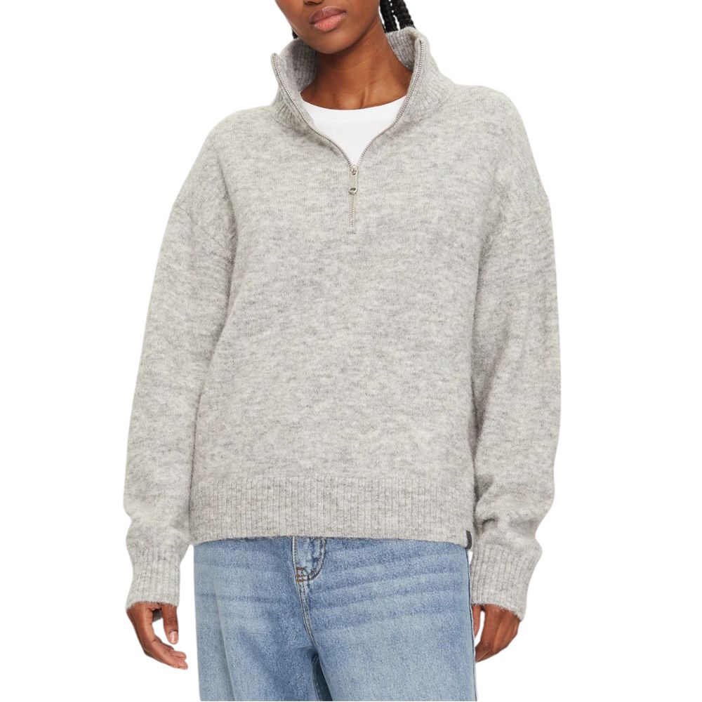 Gray Polyester CardiganDiscover the Calvin Klein Jeans TEXTURED HALF ZIP SW J20J224238 women’s cardigan, a piece that combines elegance and comfort. Made from a high-quality blend, the cardigan consists of 58% polyester, 20% alpaca, 20% wool, and 2% elast