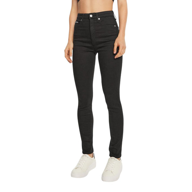 Black Cotton Skinny JeanDiscover the Calvin Klein Jeans HIGH RISE SKINNY J20J224013 skinny and super-skinny jeans for women, an essential piece for your wardrobe. Made with high-quality materials, these jeans consist of 78% cotton, 18% polyester, and 4% e