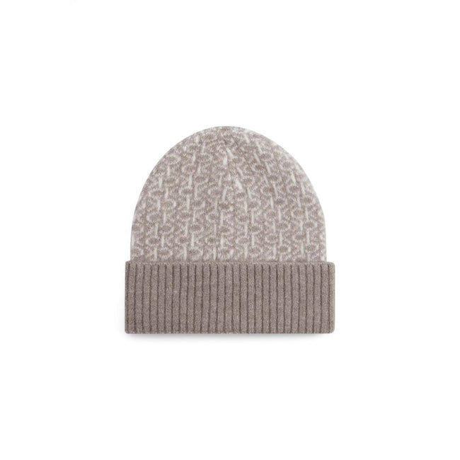Beige Alpaca Leather Cap (Baseball Hat)Discover the Calvin Klein Monogram Fold Turn Up Beanie, an elegant and versatile accessory for your winter wardrobe. Made with high-quality materials, including 48% alpaca, 28% polyamide, 21% wool, and 3% elastane/ly