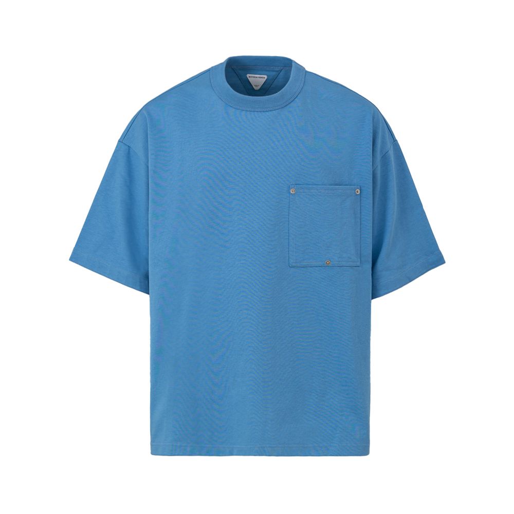 Blue Cotton T-ShirtBottega Veneta oversized cotton jersey T-shirt Materials: cotton jersey Size and fit: oversize Neckline: Crew neck Shoulders: relaxed Sleeves: short Pockets: studded patch pocket Bottom: With ribbed edges, With straight hemline Made In