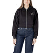 Black Cotton HoodyDiscover the women’s hoodie from Calvin Klein Jeans EMBROIDERED CK ZIP T J20J224440, an essential piece for your wardrobe. Made from 100% cotton, this hoodie offers a soft and comfortable feel, perfect for any casual occasion. The front