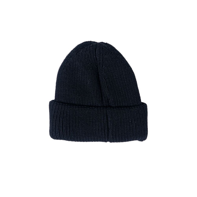 Black Marabou BeanieBrand: Calvin Klein Gender: Women Type: Caps Season: Fall/Winter Color: Black Fastening: Slip on Composition: 50% acrylic 50% wool Washing: Machine wash at 30° Material: 50% acrylic 50% wool Size on Tag: UNICABlack Marabou Beanie${tags