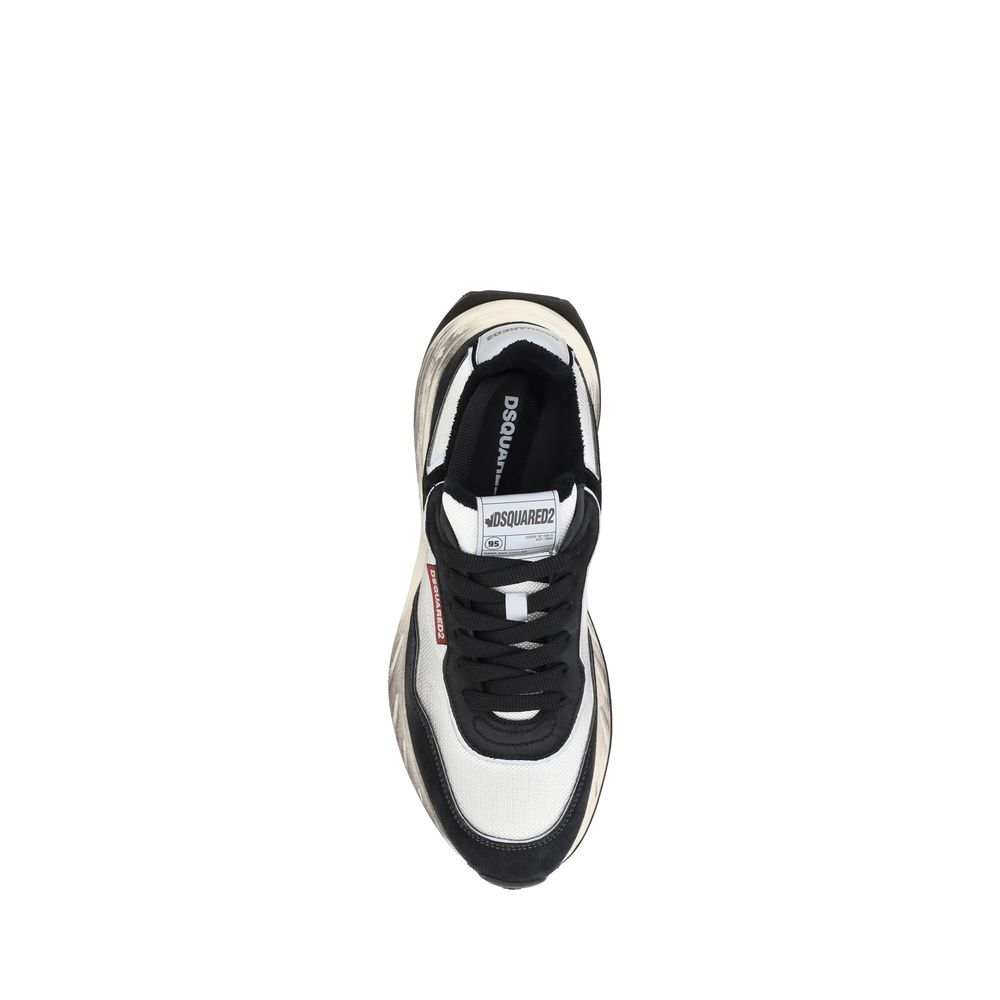 Sprinter SneakersDsquared2’s Sprinter Sneakers are a perfect example of sporty and sophisticated style. The paneled design, combined with a textured sole, gives the shoes a dynamic and modern look. The upper lace-up closure allows for an adjustable and se