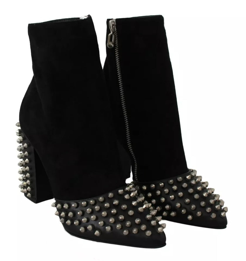Black Suede Studded Heels Ankle Boots ShoesPHILLIP PLEIN Gorgeous brand new with tags, 100% Authentic PHILLIP PLEIN Shoes. Model: Ankle pointed toes skinny heels boots Material: 100% Suede Colour: Black Studded Leather sole Zipper opening on the side Logo