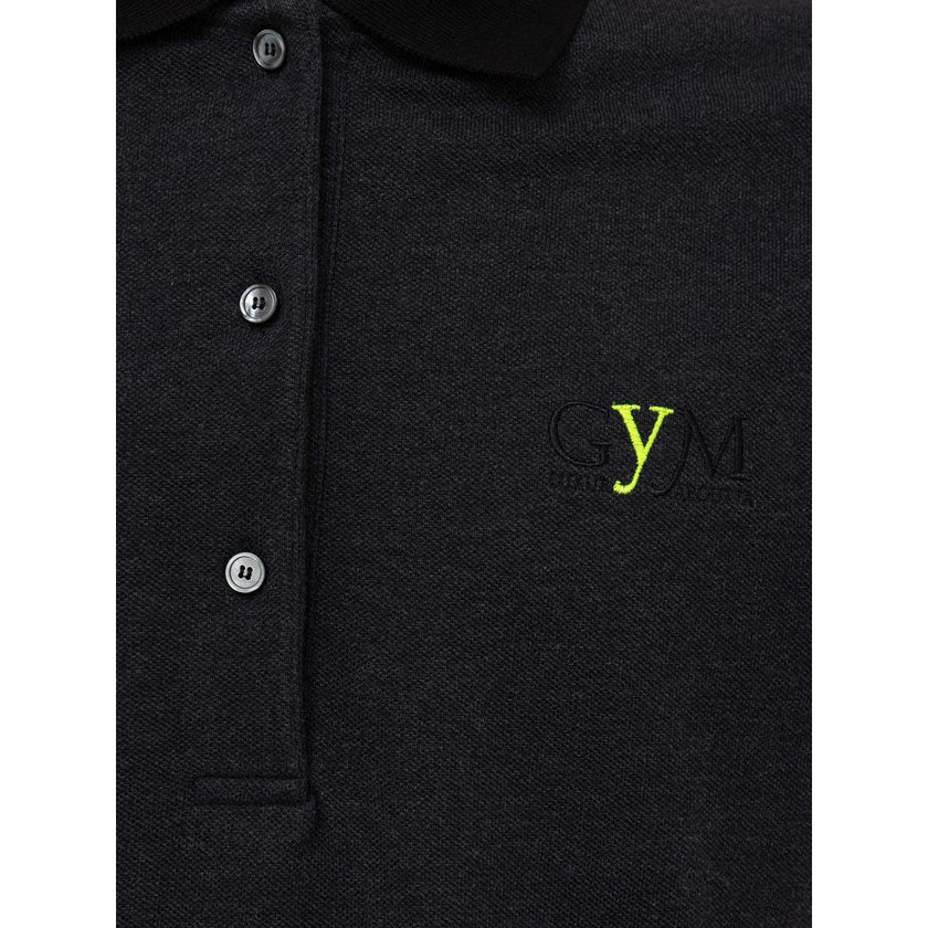 Black Cotton Polo ShirtFendi black short sleeve polo, small black writing with contrasting fluorescent yellow letter and tone-on-tone embroidered logo. Made In Italy SKU: 24OTT276Black Cotton Polo Shirt${tagsFendiAulae Black Cotton Polo Shirt FendiAulae B