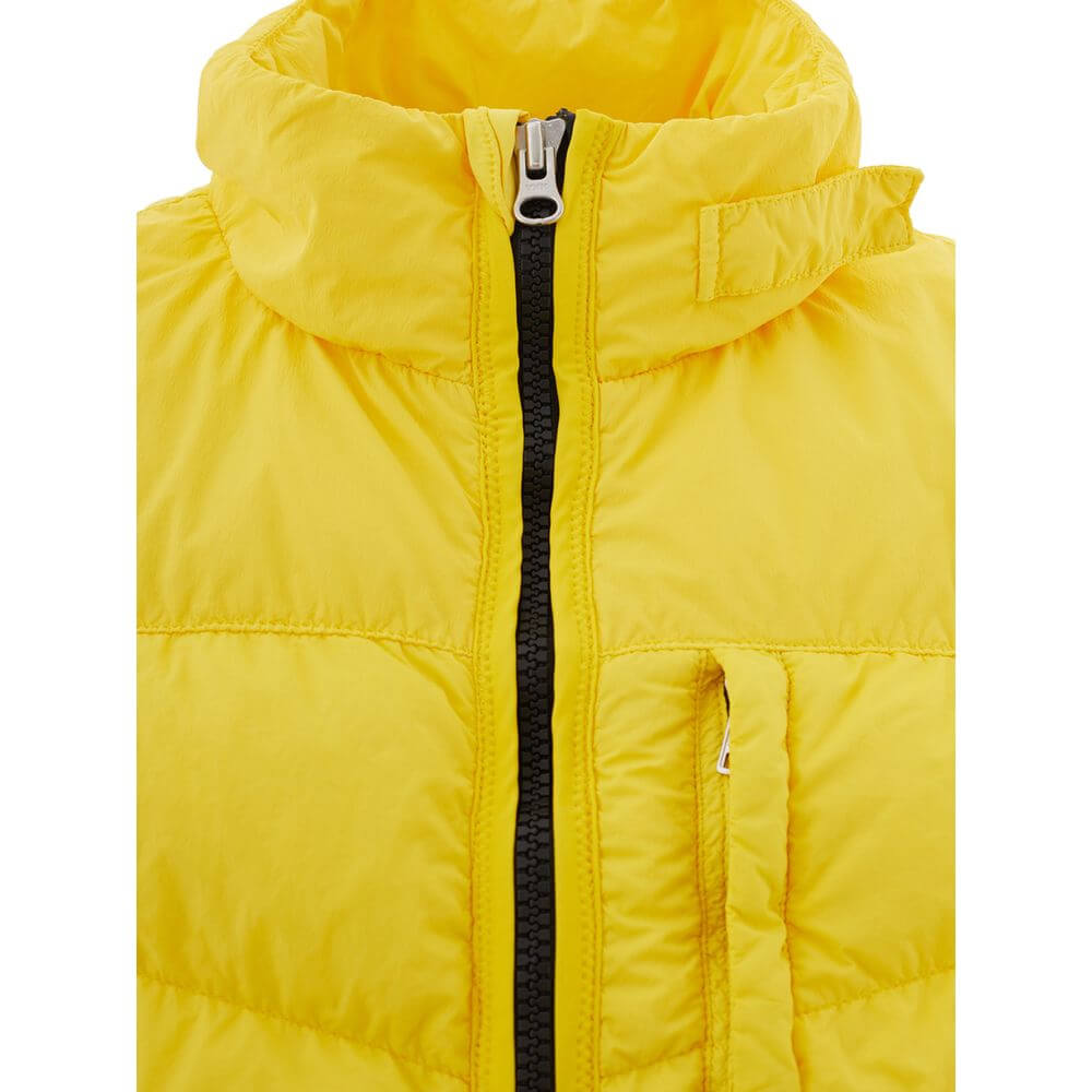 Mens Vibrant Yellow Outdoor JacketEmbrace the great outdoors with this striking Yellow Jacket by Woolrich, designed to add a pop of color and style to any adventurous wardrobe. Perfect for those who don’t compromise on style while seeking functionality, t