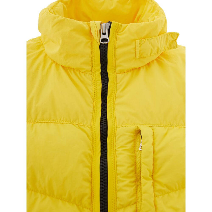 Mens Vibrant Yellow Outdoor JacketEmbrace the great outdoors with this striking Yellow Jacket by Woolrich, designed to add a pop of color and style to any adventurous wardrobe. Perfect for those who don’t compromise on style while seeking functionality, t