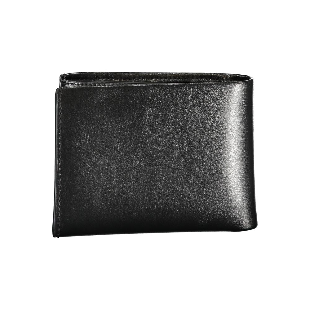 Elegant Leather Wallet with RFID Block & Coin PurseExperience sophistication with this Calvin Klein wallet, designed for the modern gentleman. Keep your essentials organized and secure with its dual-compartment design, convenient coin purse, and dedicated