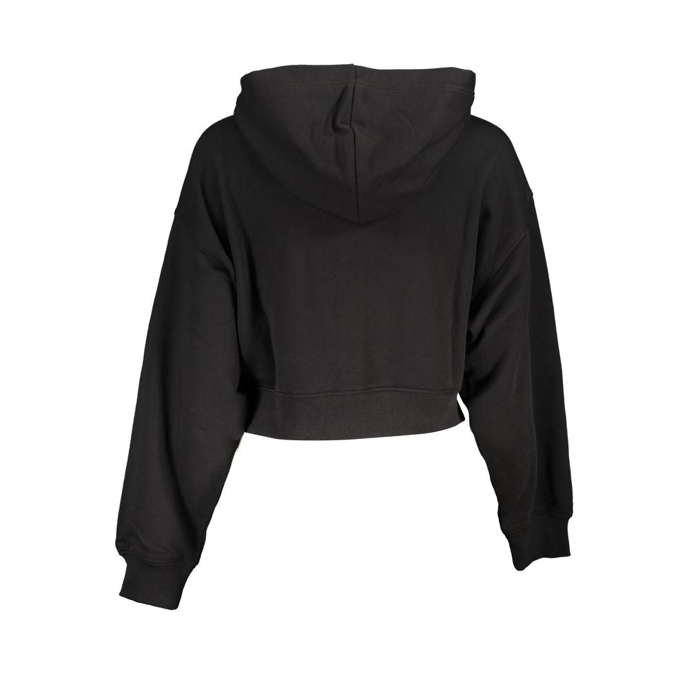 Black Cotton Women SweaterEmbrace the iconic style of Calvin Klein with this sleek black hooded sweatshirt. Crafted with an eye for sustainability, featuring 20% recycled cotton, it’s a fashion statement you can feel good about. The classic Calvin Klein l