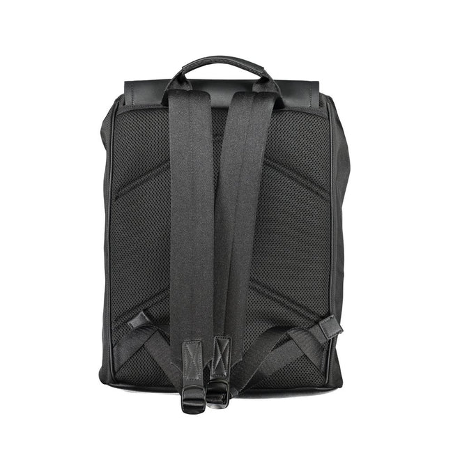 Black Polyester BackpackBACKPACK 1 HANDLE, ADJUSTABLE STRAPS, 2 EXTERNAL POCKETS, 1 INTERNAL COMPARTMENT WITH LAP-TOP HOLDER. 1 INTERNAL POCKET, DRAWSTRING CLOSURE, ZIP AND DOUBLE SNAP, LOGO, 95% POLYESTER RECYCLEDBlack Polyester Backpack${tagsCalvin Klei