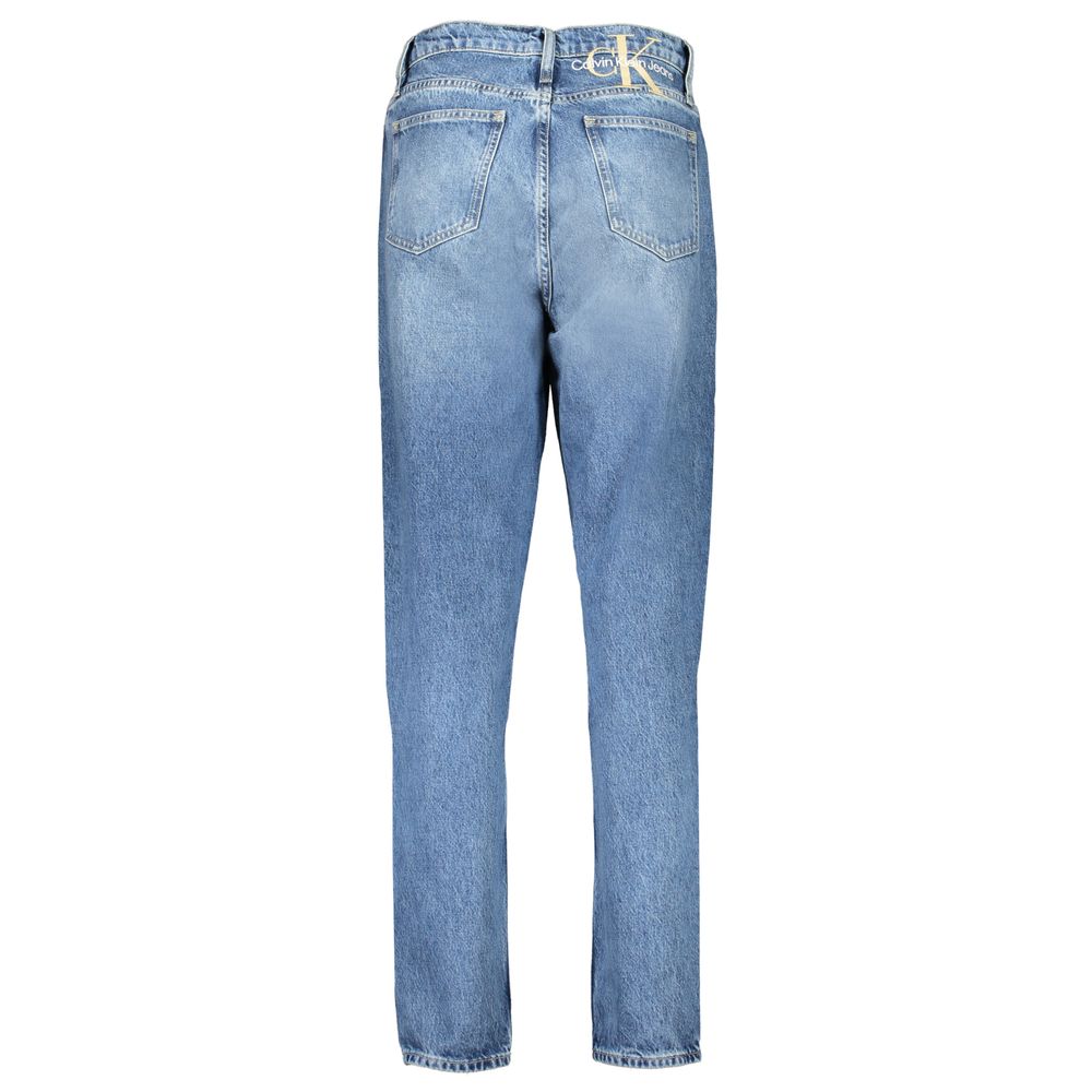 Blue Cotton Women's JeansElevate your denim collection with the quintessential Calvin Klein Mom Jeans. Meticulously crafted with a blend that includes 20% recycled cotton, these jeans merge timeless style with a conscious outlook. Boasting a classic blue
