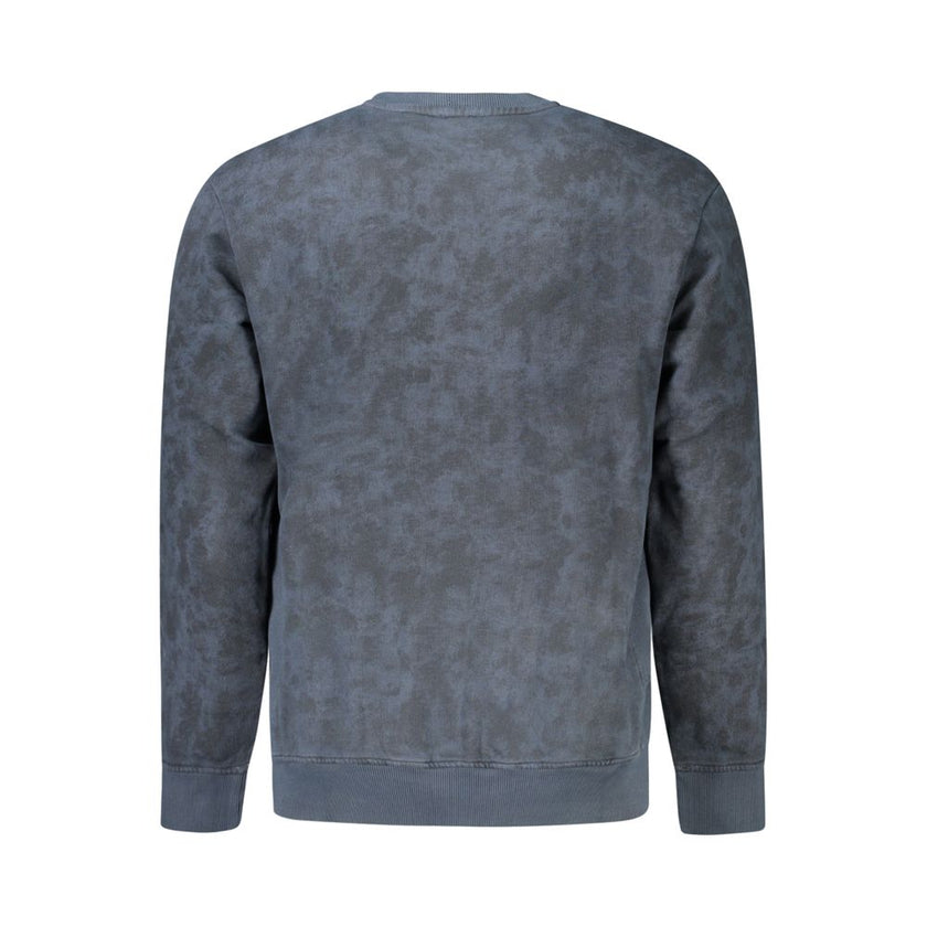 Blue Cotton Men SweaterPrepare to elevate your casual wardrobe with the Hugo Boss Long Sleeve Sweatshirt, designed for the modern man who craves a touch of luxury in his daily ensemble. Stand out with its bold, contrasting details and sophisticated embroi