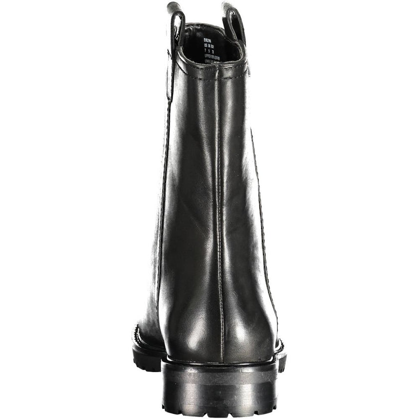Black Leather Women BootIndulge in the elegance of Ralph Lauren with the striking EVELYNN boots. These boots are not just footwear but a bold statement, featuring a perfect blend of contrasting materials. The iconic Ralph Lauren logo adds a touch of luxur