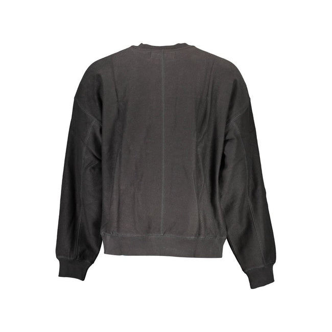 Black Cotton Men SweaterIndulge in the epitome of chic comfort with this Calvin Klein long sleeve sweatshirt. Featuring a classic crew neck cut and enhanced with eye-catching contrasting details, this piece is a testament to the brand’s commitment to supe