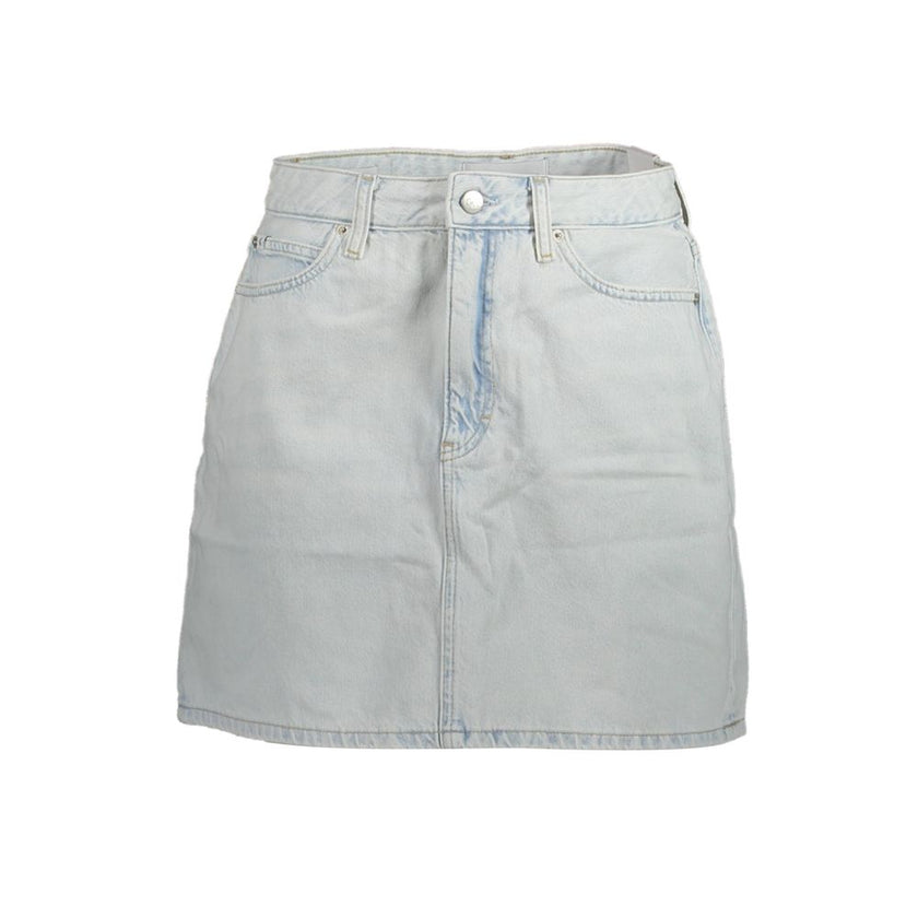 Light Blue Cotton Women SkirtElevate your wardrobe with the chic and timeless appeal of Calvin Klein. This short denim skirt epitomizes effortless style with its light blue wash and subtly edgy washed effect. Boasting a classic 5-pocket design, this skirt