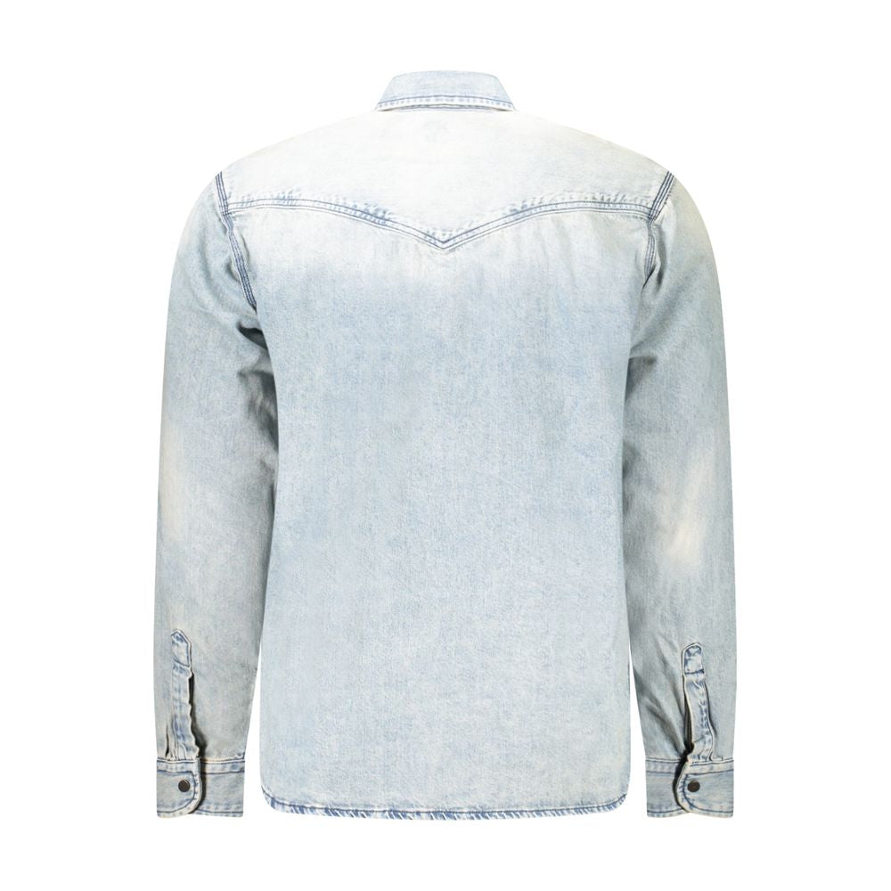Light Blue Cotton Men ShirtElevate your wardrobe with the distinguished sophistication of a Hugo Boss creation. This long-sleeved jeans shirt exudes effortless style, featuring a sleek Italian collar and precise 1-button cuffs. Practicality meets designer
