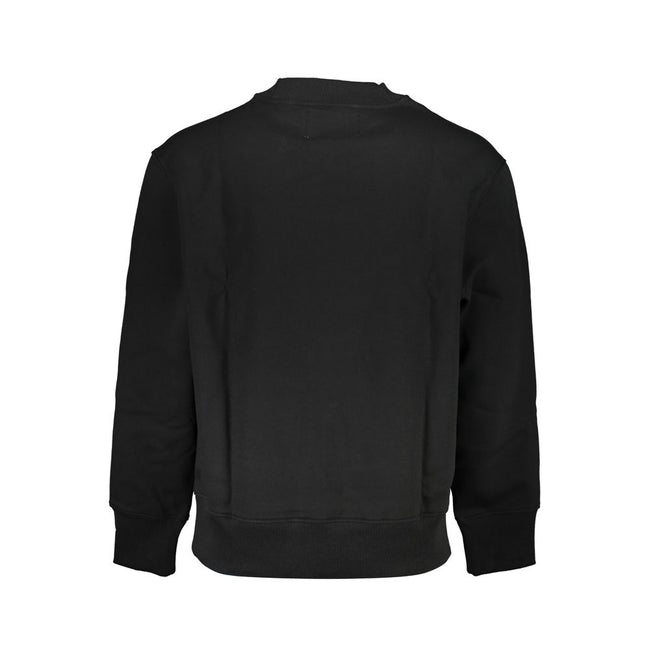 Black Cotton Men SweaterUnleash your style with this sleek Calvin Klein long-sleeved sweatshirt. Crafted to perfection, it offers a timeless crew neck design enhanced by the brand’s iconic print and logo, merging comfort with trendy aesthetics. Ideal for