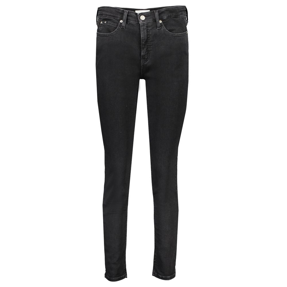 Black Cotton Women's Skinny JeanElevate your wardrobe with a sleek touch from Calvin Klein’s Mid Rise Skinny Jeans. Crafted with precision, these jeans merge classic 5-pocket design and modern sustainability using 20% recycled cotton. Tailored to accentua