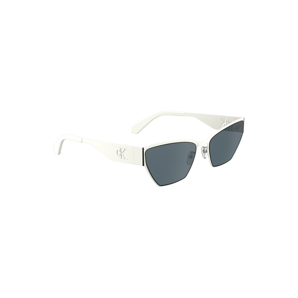White Metal Women SunglassDare to make a statement with these striking Calvin Klein sunglasses, where modern sophistication meets fierce style. Constructed with a sleek metal frame, they feature a captivating cat-eye shape that will set you apart from the