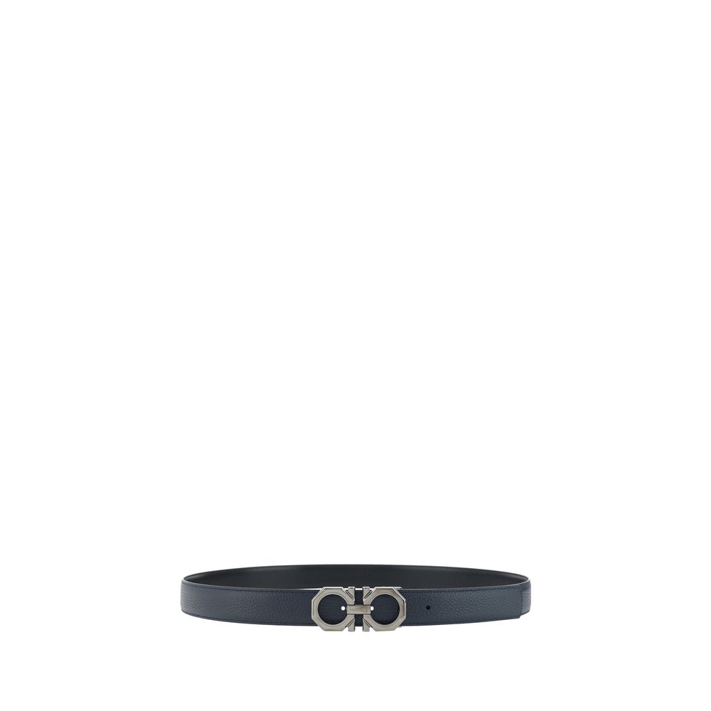 Black Calf Leather Bos Taurus Regular BeltFerragamo’s Reversible leather Belt features a double-face design that allows you to choose between two different looks. The metal buckle is embellished with the brand’s iconic Gancini logo, with the Ferragamo sig