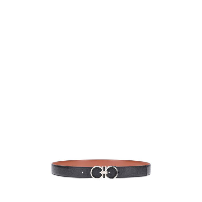 Brown Calf Leather Bos Taurus Regular BeltFerragamo’s reversible Gancini leather Belt features a three-dimensional buckle with the brand’s iconic Gancini logo. The reversible monochrome grained leather design offers two style options, making it versatile
