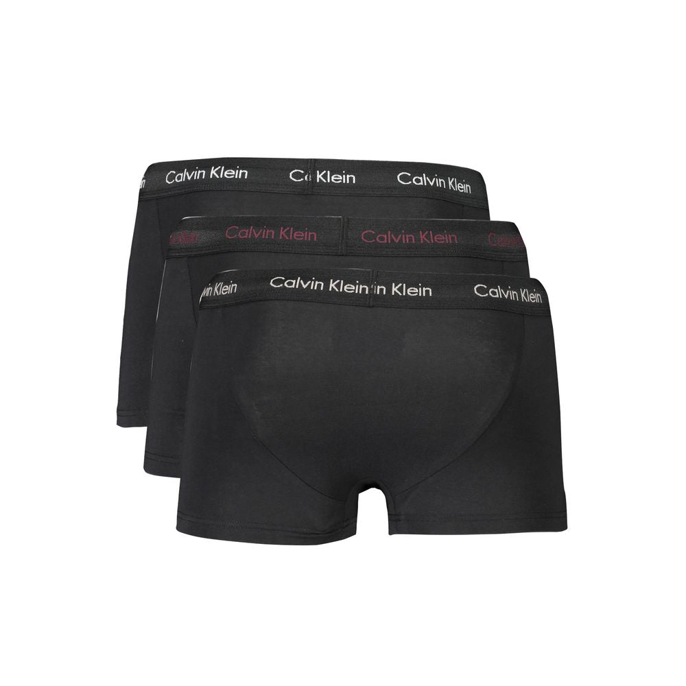 Tri-Color Stretch Cotton Boxer Briefs SetExperience the ultimate in comfort and style with Calvin Klein’s Tri-Color Boxer Briefs Set. Each pack provides a trio of premium quality underwear, each featuring an elastic waistband emblazoned with the iconic lo