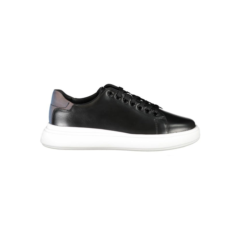 Chic Contrasting Lace-Up SneakersElevate your sporty style and eco-conscious fashion with these sleek lace-up sneakers featuring eye-catching contrast details and distinctive brand logo. Comprised of 50% recycled leather, they represent a blend of modern