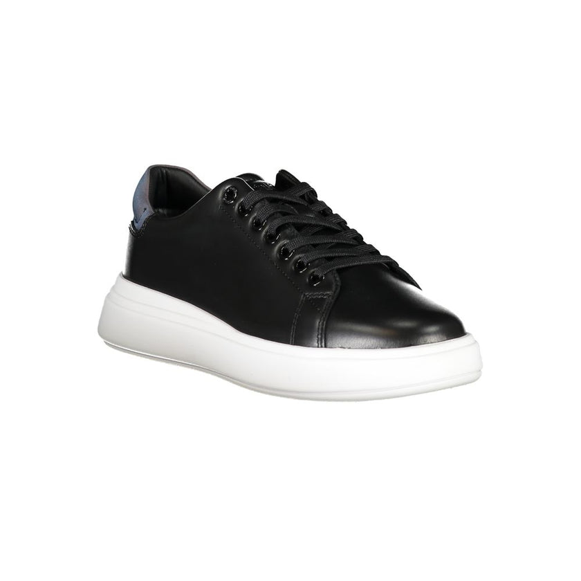 Chic Contrasting Lace-Up SneakersElevate your sporty style and eco-conscious fashion with these sleek lace-up sneakers featuring eye-catching contrast details and distinctive brand logo. Comprised of 50% recycled leather, they represent a blend of modern