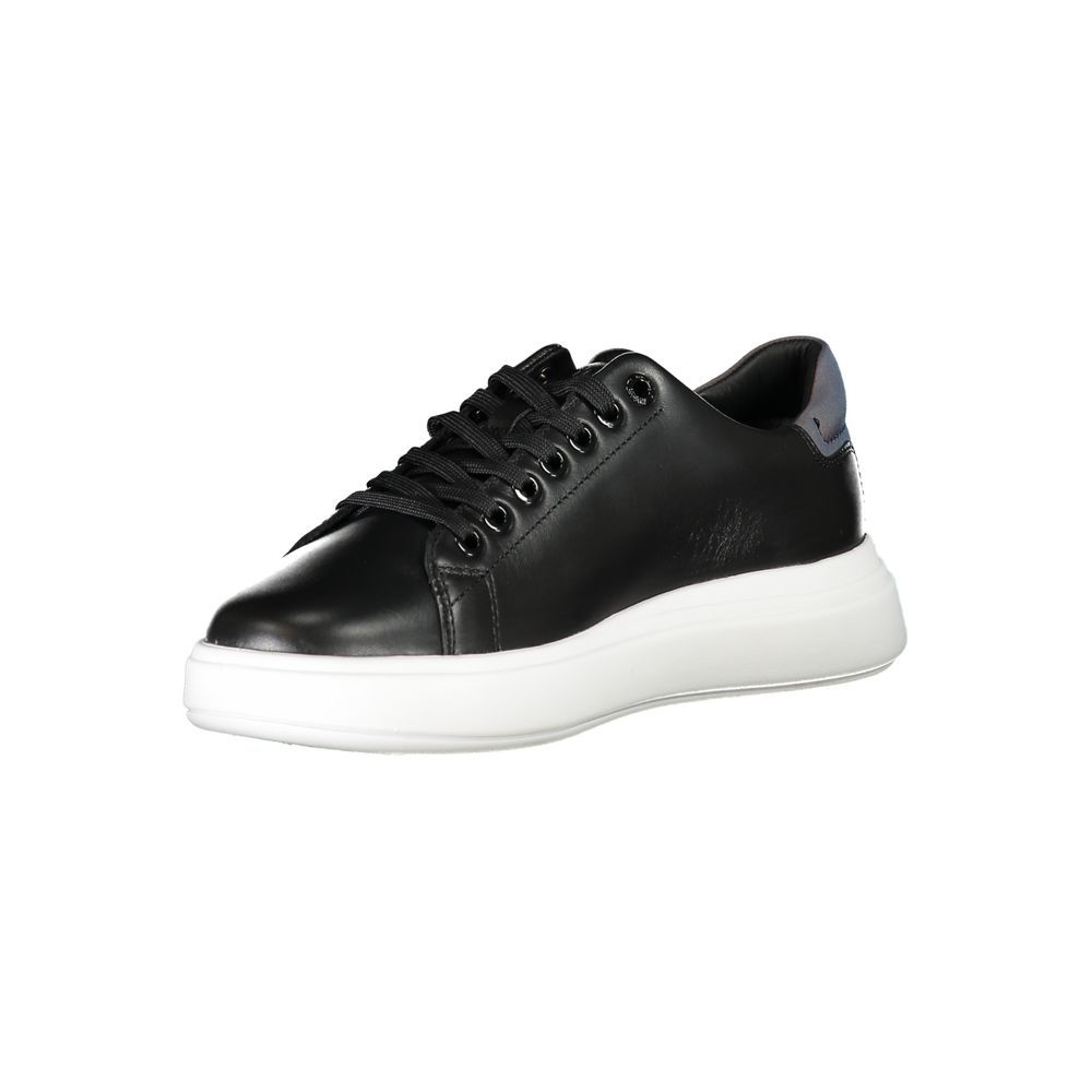 Chic Contrasting Lace-Up SneakersElevate your sporty style and eco-conscious fashion with these sleek lace-up sneakers featuring eye-catching contrast details and distinctive brand logo. Comprised of 50% recycled leather, they represent a blend of modern
