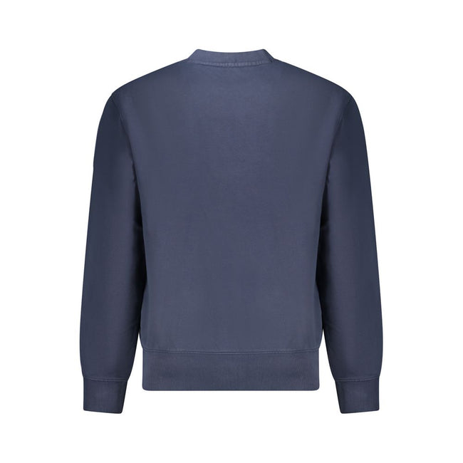 Blue Cotton Men SweaterElevate your casualwear with the timeless sophistication of Hugo Boss. This sleek long sleeve sweatshirt, designed with attention to detail, features an exquisitely embroidered logo that takes center stage. Crafted from premium orga
