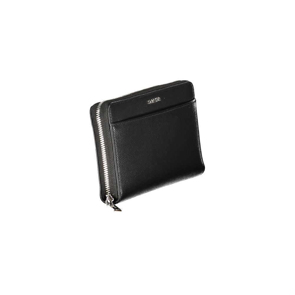 Black Polyethylene Women WalletElevate your accessory ensemble with the sleek and sophisticated Calvin Klein wallet, crafted for the modern trendsetter. This eco-conscious gem, made from recycled polyester, is not just a statement in fashion but responsib