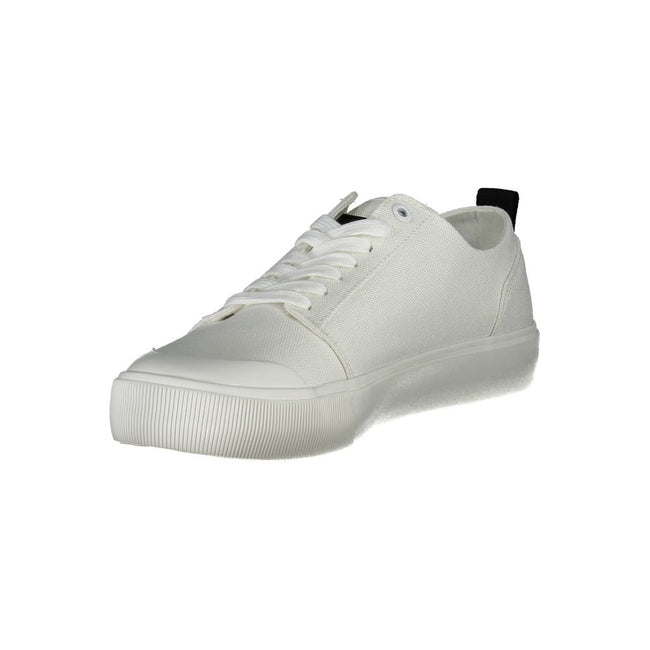 White Cotton Men SneakerRevitalize your stride with the latest from Calvin Klein – where fashion-forward design meets environmental mindfulness. A sleek fusion of style and sustainability, this pair of sports sneakers seamlessly integrates 50% recycled ma