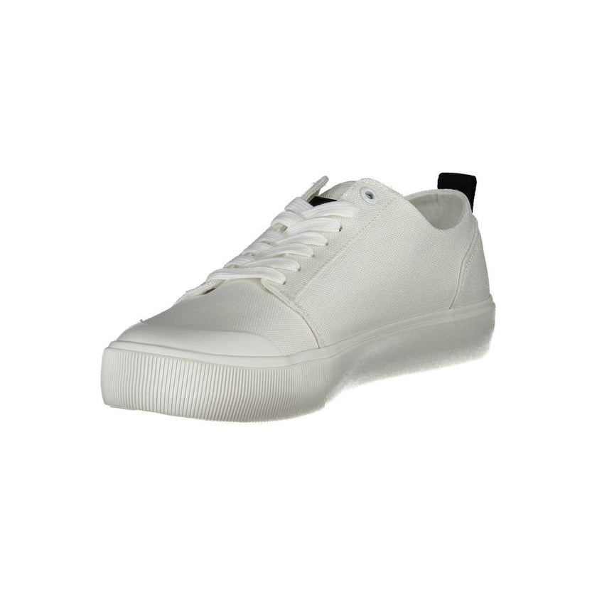 White Cotton Men SneakerRevitalize your stride with the latest from Calvin Klein – where fashion-forward design meets environmental mindfulness. A sleek fusion of style and sustainability, this pair of sports sneakers seamlessly integrates 50% recycled ma