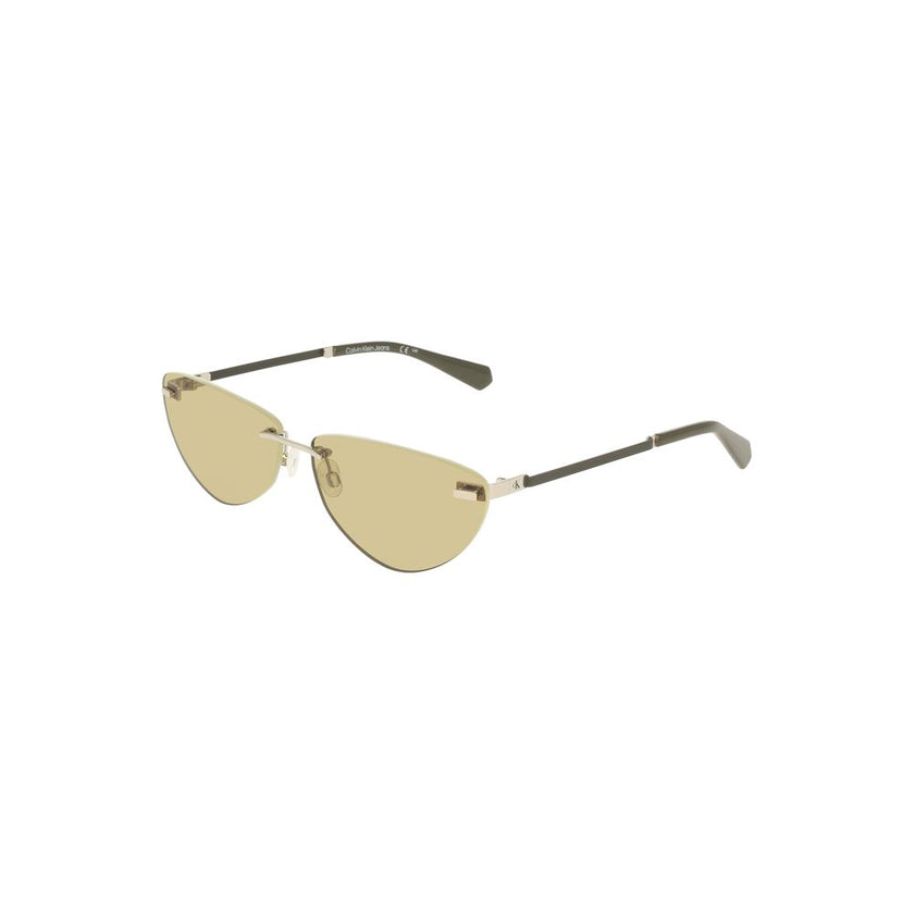 Green Metal Women SunglassElevate your style quotient with the Calvin Klein metal frame sunglasses. These premium shades, featuring a unique drop-shaped green lens, are the epitome of chic sophistication. Designed for the bold, the contrasting details and