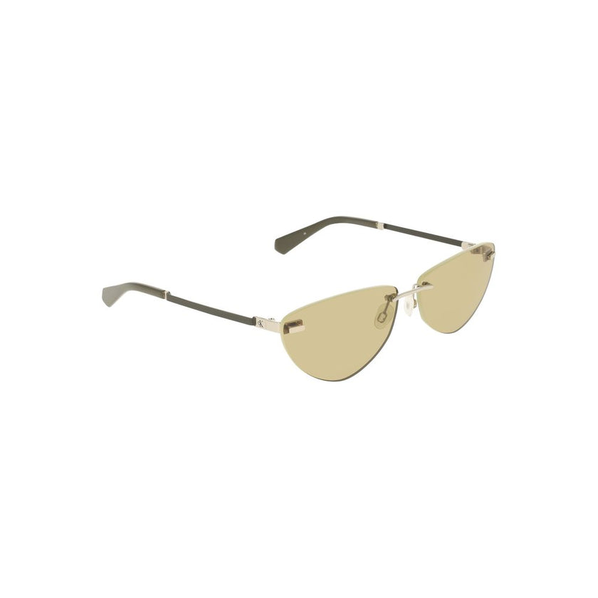 Green Metal Women SunglassElevate your style quotient with the Calvin Klein metal frame sunglasses. These premium shades, featuring a unique drop-shaped green lens, are the epitome of chic sophistication. Designed for the bold, the contrasting details and
