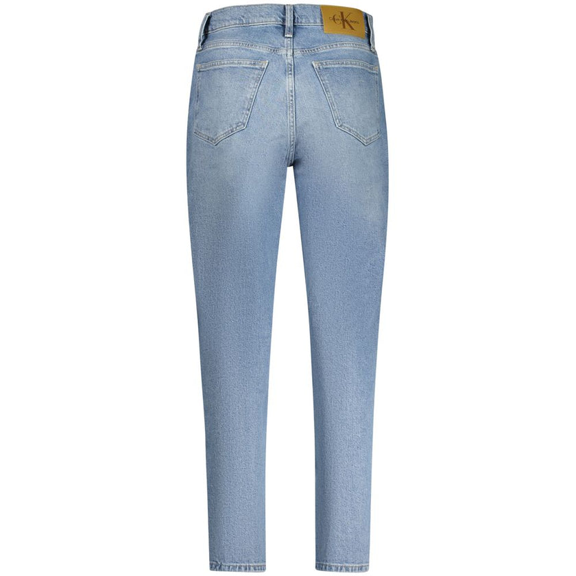 Blue Cotton Women JeanElevate your denim collection with the timeless sophistication of Calvin Klein’s MOM JEANS. Embrace the perfect blend of comfort and style with their iconic washed effect and chic logo. These jeans offer a classic 5-pocket design sea