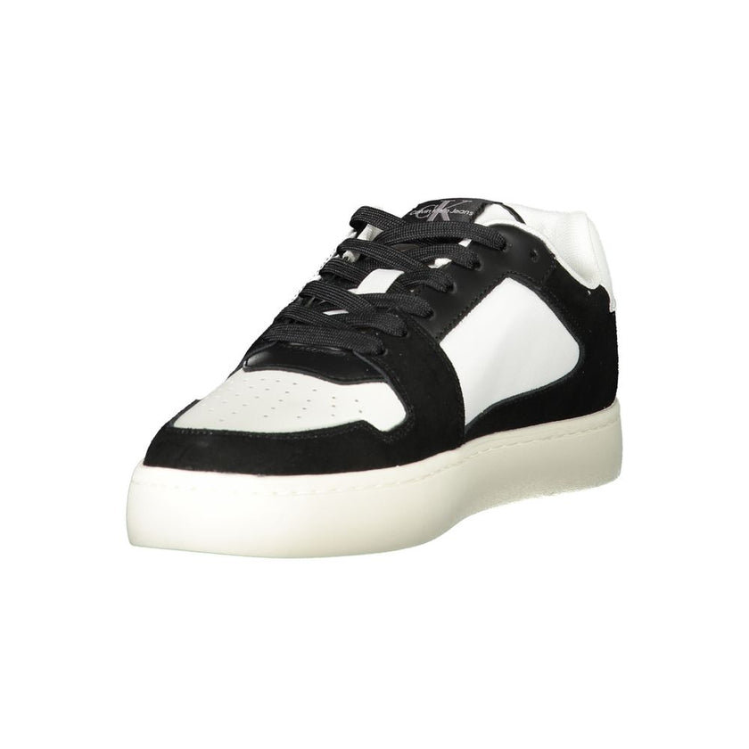 White Leather Men SneakerIndulge in the fusion of style and sustainability with Calvin Klein’s striking sneakers. Crafted for the modern trendsetter, these white kicks boast a dynamic print with bold, contrasting black details that will turn heads. A remo