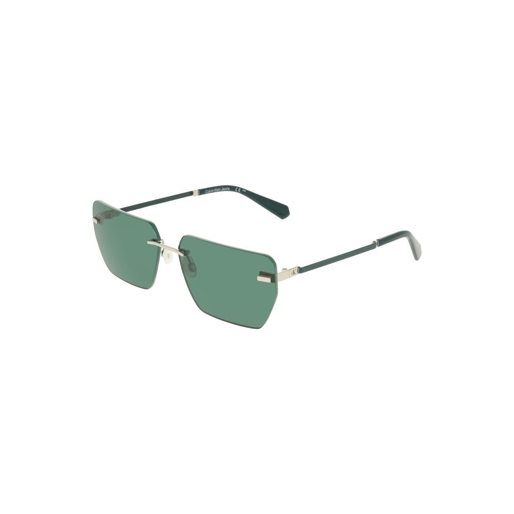 Green Metal Men SunglassElevate your style quotient with these Calvin Klein statement sunglasses, perfect for the fashion-forward individual. Featuring a sleek metal frame and captivating square green lenses, these shades are designed to turn heads while