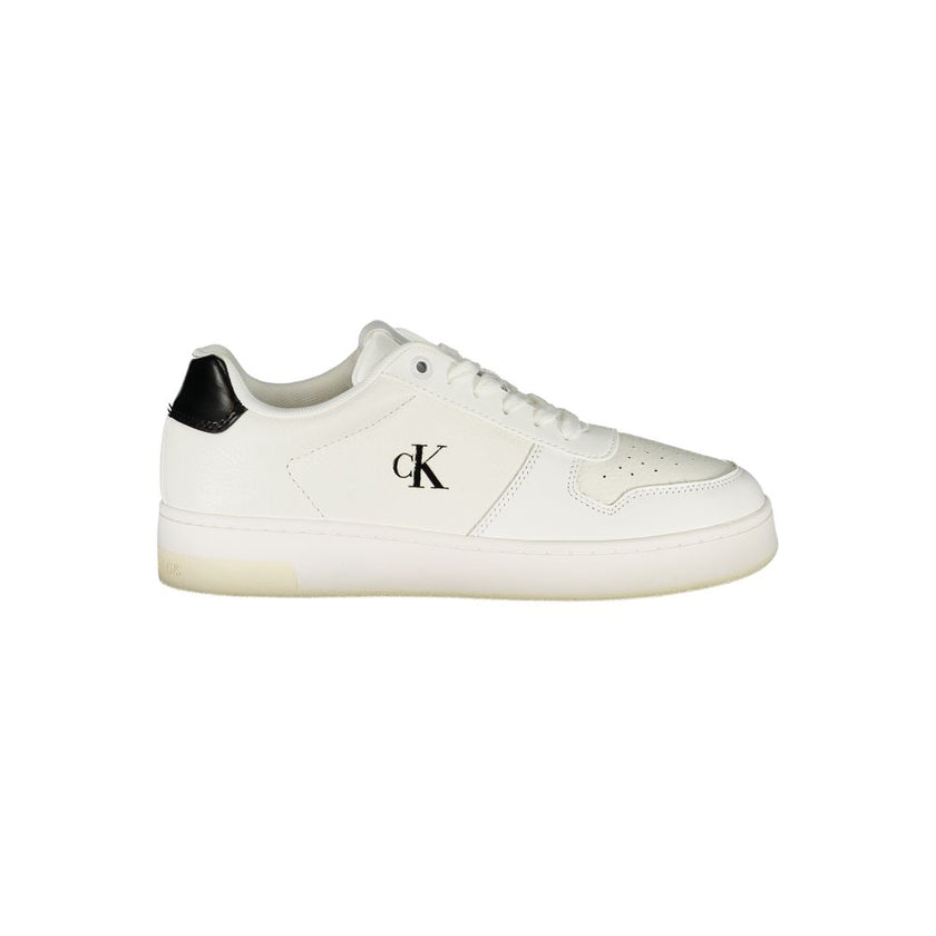 White Leather Women SneakerElevate your sneaker game with these effortlessly chic Calvin Klein sports shoes, designed for the fashion-forward individual. With striking black contrasts that pop against a pristine white background, these sneakers boast a re