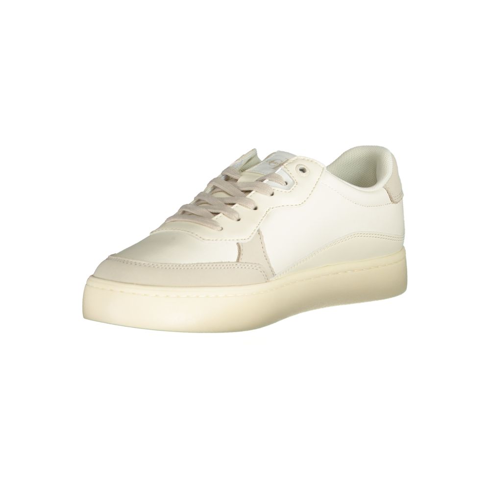 Elegant White Sneakers with Contrast AccentsStep up your shoe game with these sophisticated white sneakers, accented with eye-catching contrast details. Featuring a smooth blend of materials and a bold logo embellishment, these lace-up shoes are a testame