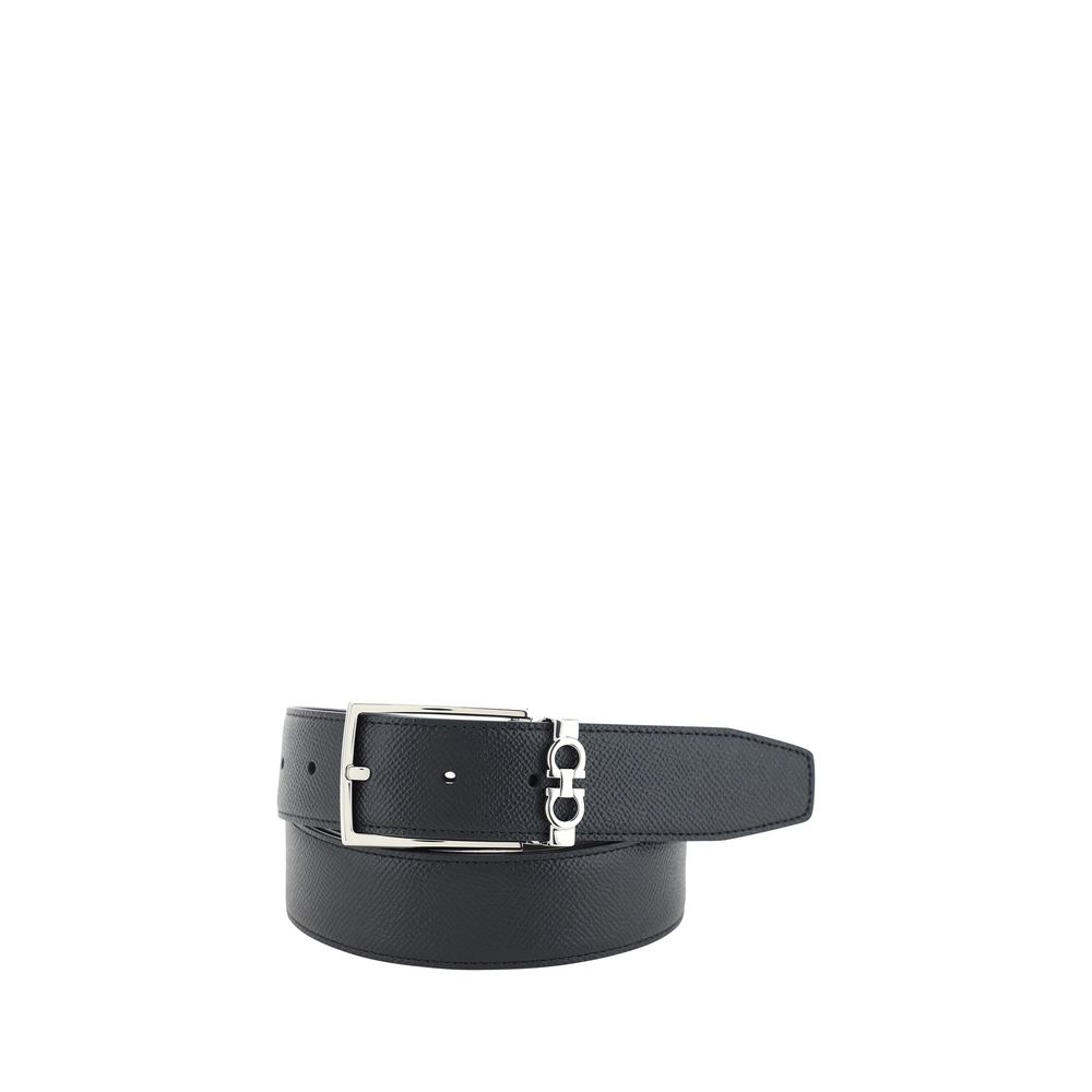 Black Calf Leather Bos Taurus Regular BeltFerragamo’s reversible leather Belt is a versatile and elegant accessory designed to complete any look with style. Made of high-quality grained leather, it features a monochrome double-face design that allows you
