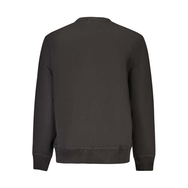 Black Cotton Men SweaterElevate your wardrobe with the unmistakable charm of Calvin Klein. This sleek black long sleeve sweatshirt, crafted from a sumptuous 95% regenerative cotton, promises both comfort and style. The brushed fabric offers a luxurious fe